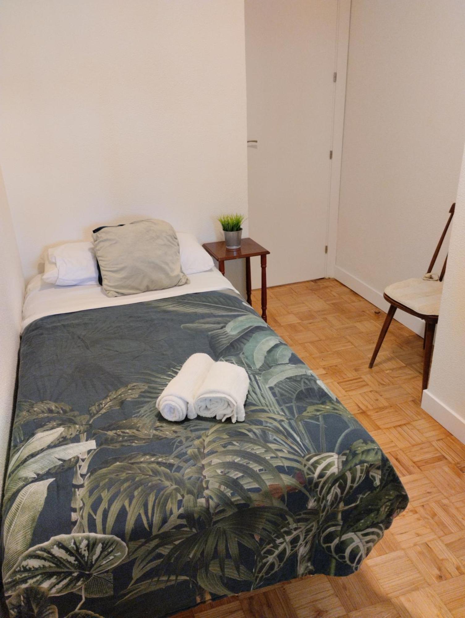 Habitacion Confort En Chamartin Madrid Kültér fotó