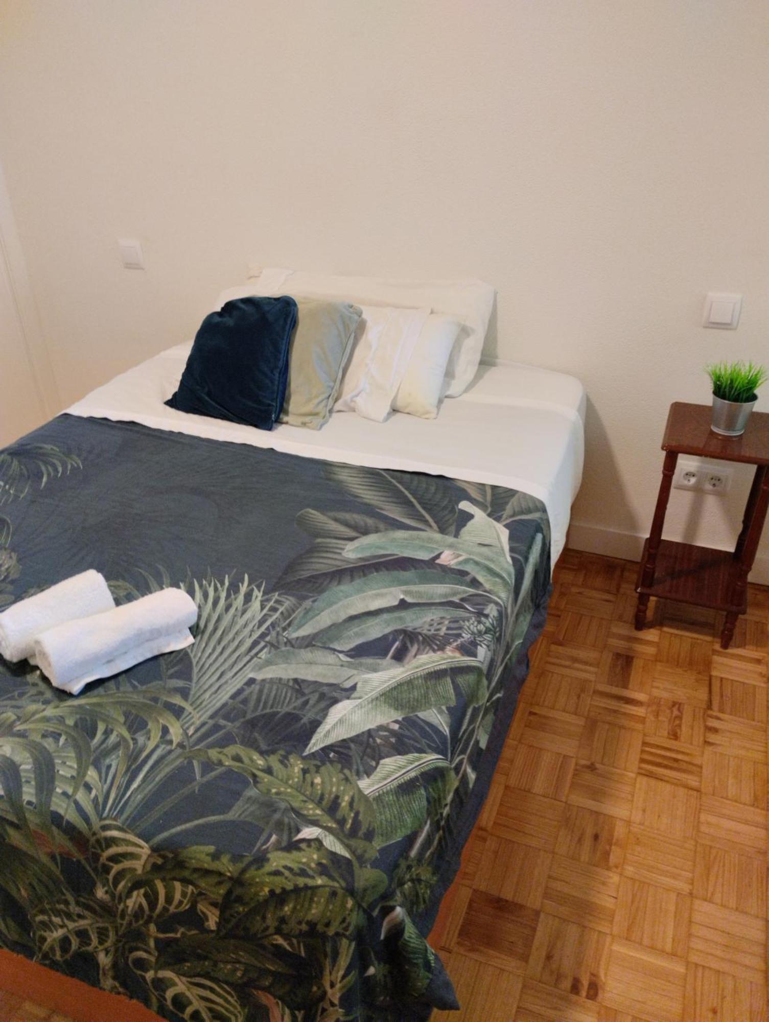 Habitacion Confort En Chamartin Madrid Kültér fotó